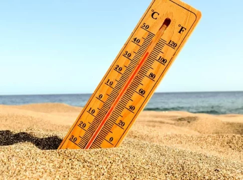 Alerta máxima: la OCU advierte sobre los peligros reales de la ola de calor en España Alerta máxima: la OCU advierte sobre los peligros reales de la ola de calor en España
