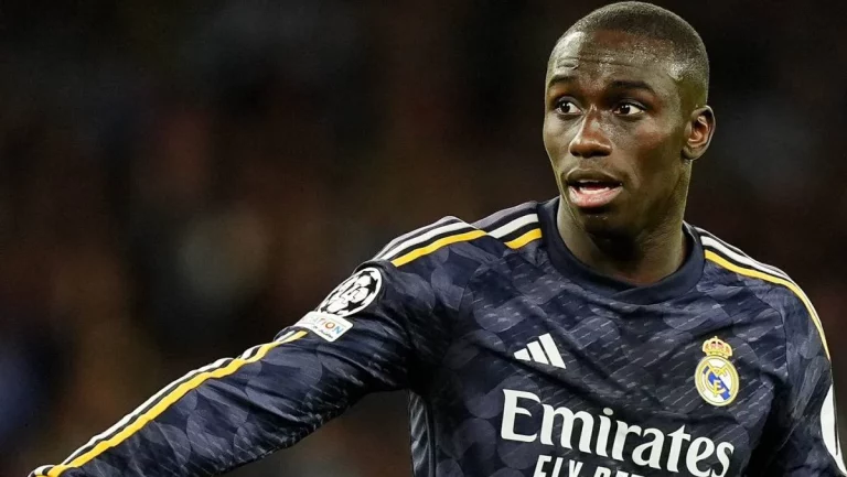Mendy cambia el plan del Real Madrid a 24 horas de la final