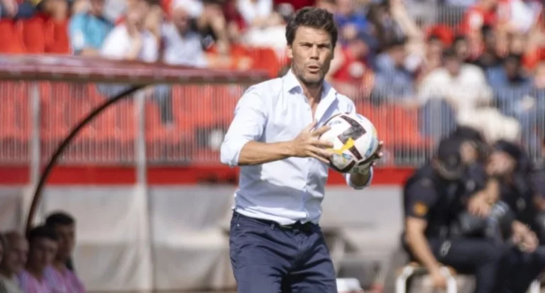 Rubi convence a la estrella del Almería para pelear el ascenso