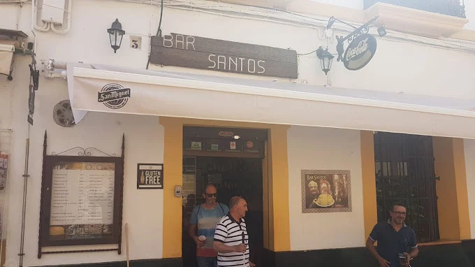 Bar Santos, donde venden la tortilla de patatas más grande de España.