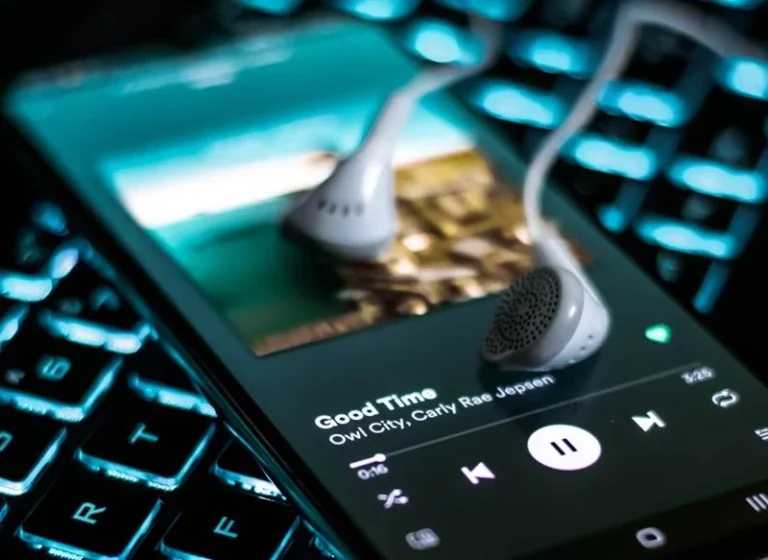 Descubre nuevos temas musicales con las mejores apps de Android para identificar canciones