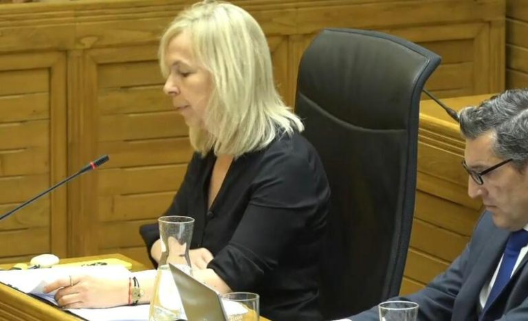 Vox pide respeto a los cánticos del 'Cara al Sol' ante un monumento de Gijón