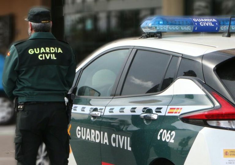 Detienen un hombre cuando acudía a la casa de su expareja para agredirla