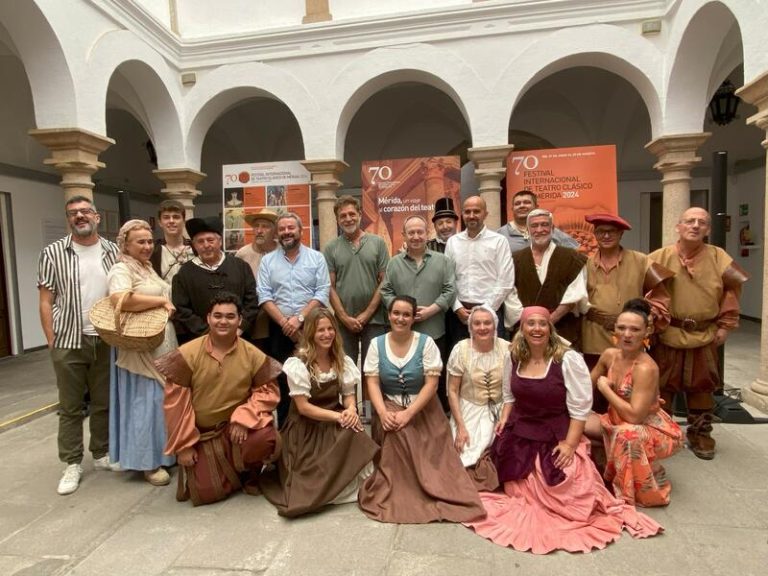 Juanjo Artero, orgulloso de convertirse en padrino de la impresionante 'El alcalde de Zalamea'