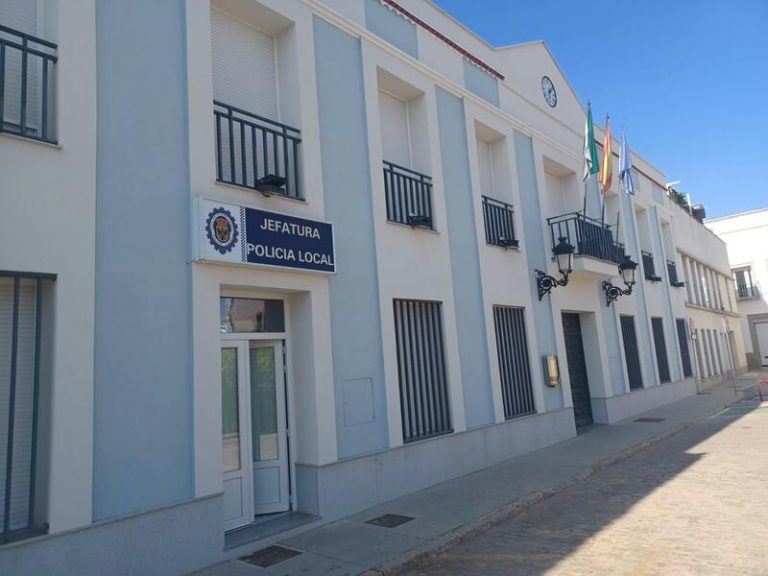 Escándalo en Talavera la Real: Mujer sin licencia y bajo la influencia de drogas, detenida 2 veces en 48 horas