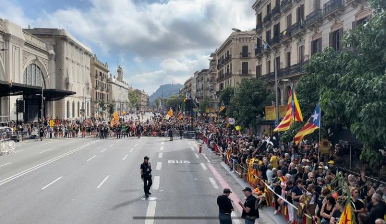 Los CDR llaman a manifestarse el lunes en Barcelona contra la investidura de Illa