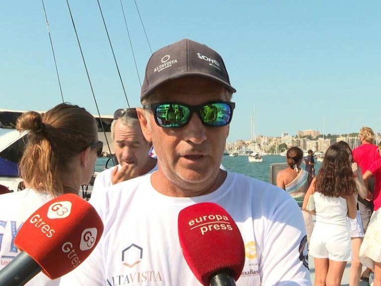 Javier Banderas derriba la casa de su hermano Antonio tras meditarlo durante un año