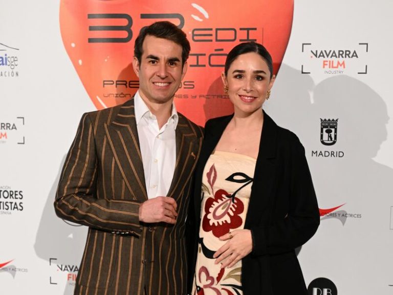 Candela Serrat y Daniel Muriel dan la bienvenida a su segundo hijo y revelan su nombre