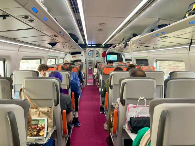 Renfe reclamará indemnizaciones a Talgo por los 