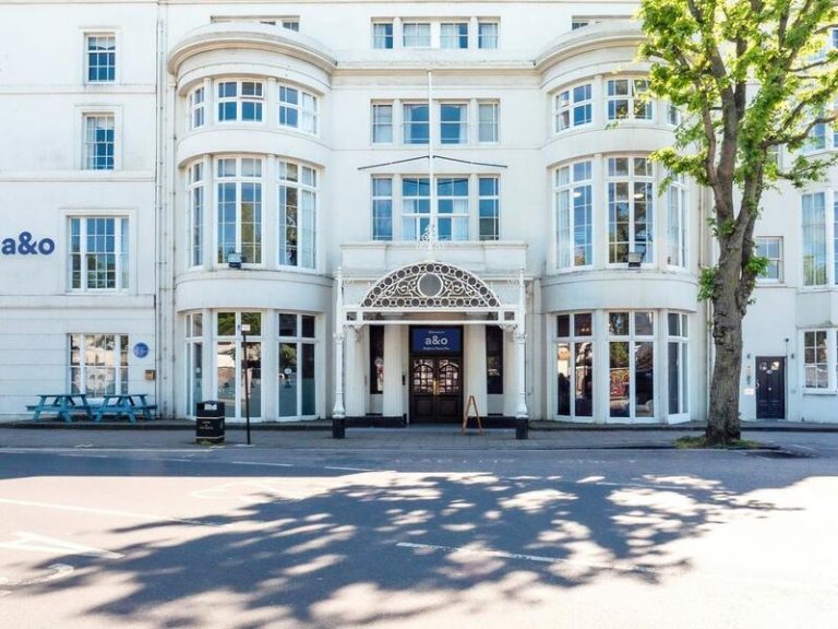 Cádiz acoge la segunda apertura de la mayor cadena de hostels europeos en el Reino Unido