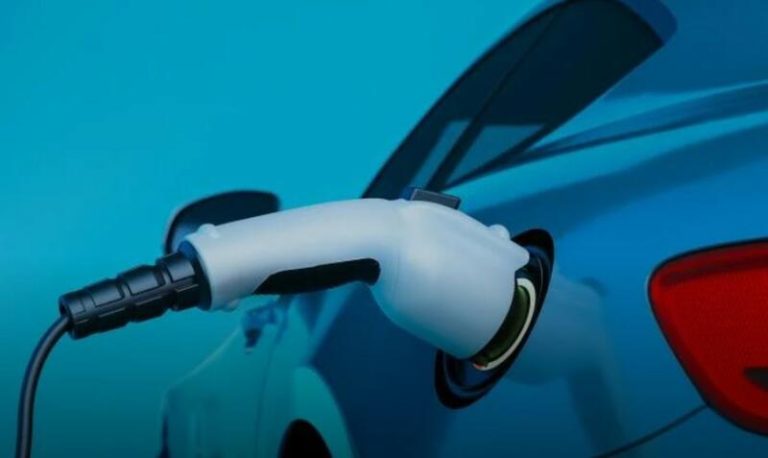 Faconauto advierte de la necesidad de innovación para la adopción masiva del vehículo eléctrico