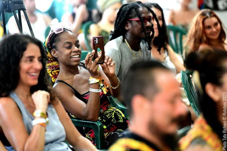 El festival Rototom calienta motores para ofrecer su 