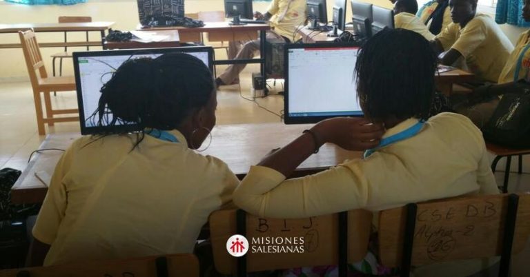 Más de 500 millones de jóvenes en el mundo padecen pobreza, alerta Misiones Salesianas