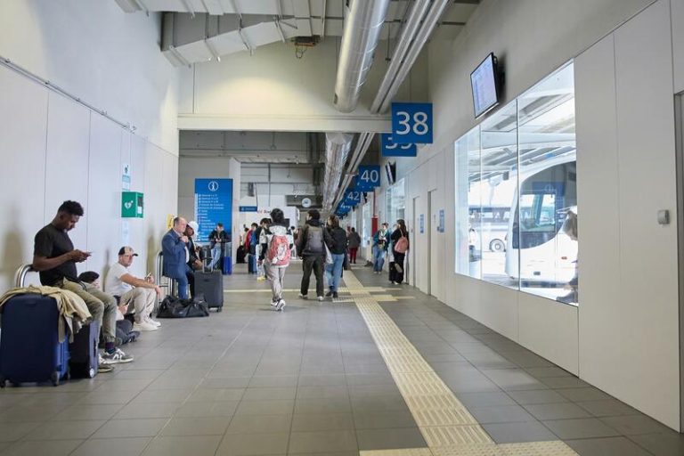 El nuevo servicio de autobús entre Madrid, Salamanca y Vigo tendrá una rebaja del 11% en su tarifa