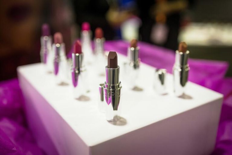 Avon Products se declara en bancarrota en Estados Unidos