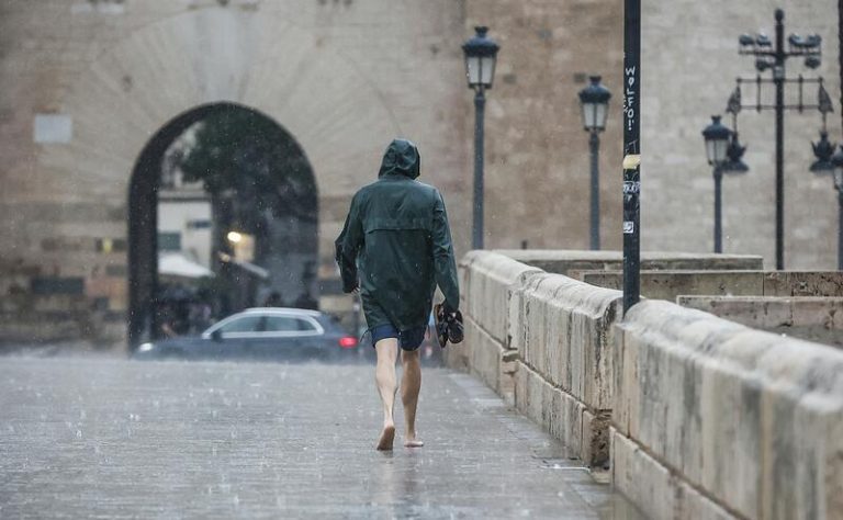 Una bolsa de aire frío cruzará España y traerá un descenso de las temperaturas en toda la península con lluvias