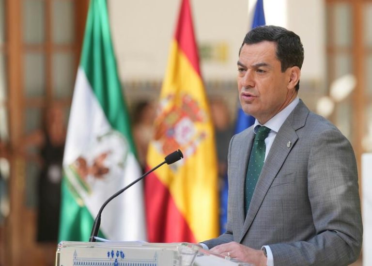 Moreno manifiesta su asombro por la falta de pronunciamiento de Sánchez y Zapatero ante la postura clara de Boric sobre Maduro