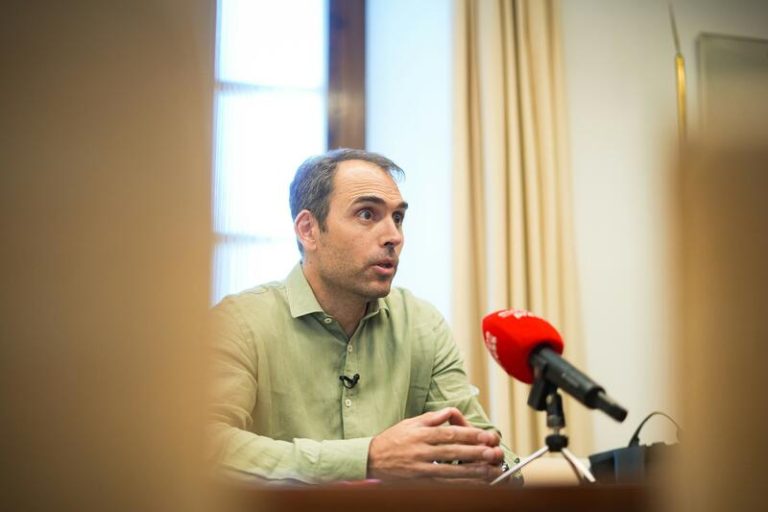 Valero exige a la Junta que deje de ignorar los pesticidas en Doñana después del estudio del CSIC que encuentra 17 tipos