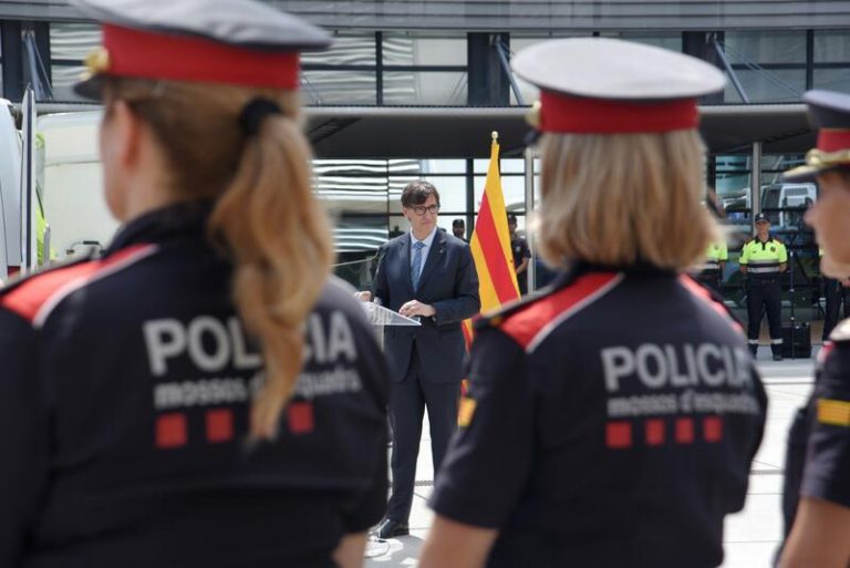 El principal sindicato de los Mossos valora positivamente el encuentro con el ministro por la delicada situación