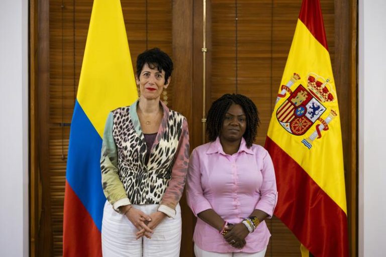 Elma Saiz y la ministra de Igualdad de Colombia acuerdan nuevas medidas para la diversidad e imparcialidad