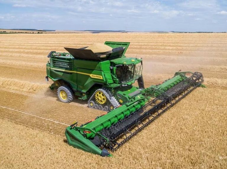 La potente maquinaria de John Deere deja huella en sus resultados trimestrales