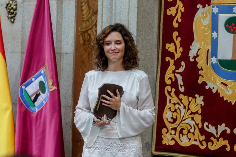 Ayuso califica las críticas del Gobierno al Tribunal Supremo por la aplicación de la amnistía como 