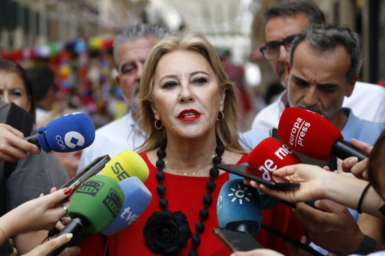 La Junta de Andalucía señala a Sánchez y Montero por avivar el independentismo con fondos públicos