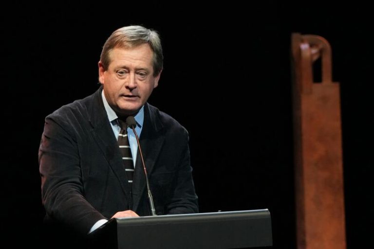 El Gobierno autonómico vasco recomienda calma ante los ciberdelitos de odio antes de modificar el Código Penal