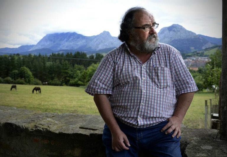 Fallece Jon Irazabal, exdirector de Durangoko Azoka e icono de la cultura vasca
