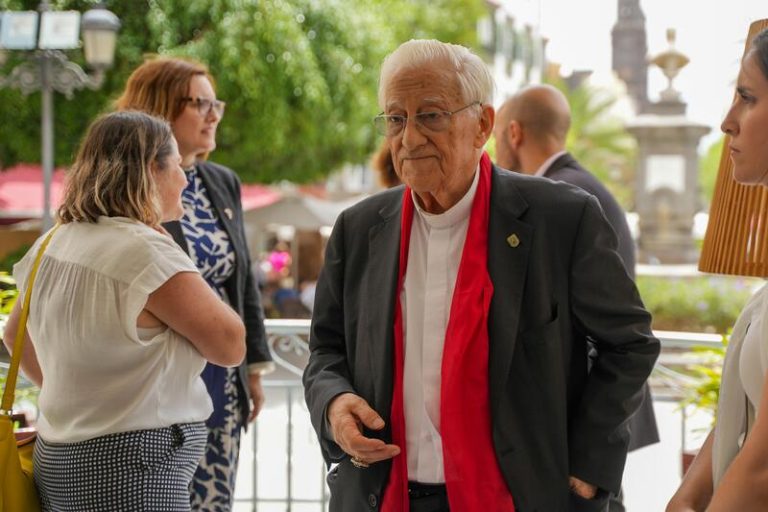 El padre Ángel sobre los mensajes de odio contra menores migrantes: 