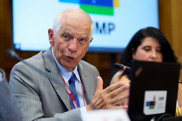 Borrell afirma que la Unión Europea no aceptará el triunfo de Maduro sin unas elecciones 