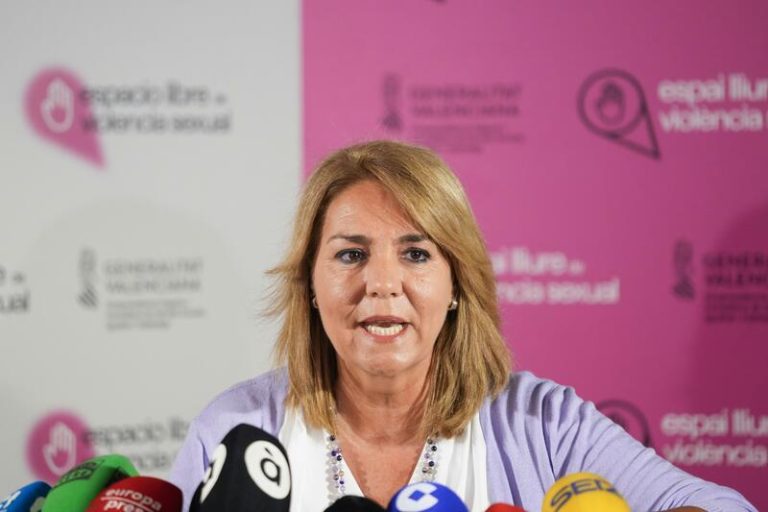 Valencia aprieta las tuercas: La Generalitat exige al Gobierno que dé la cara ante la crisis de los refugiados