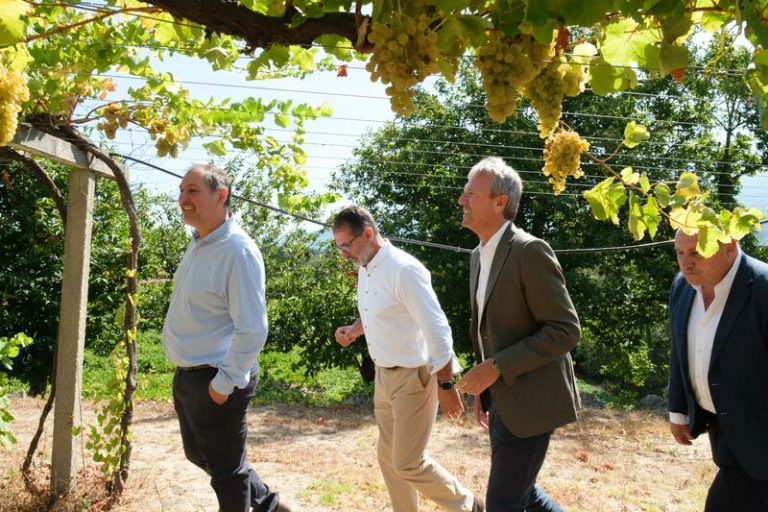 Rueda denuncia la distribución apresurada de inmigrantes y exige mayor coordinación con las comunidades autónomas