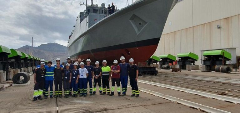 ¡Asómbrate! Navantia presenta el impresionante cazaminas 'Turia'