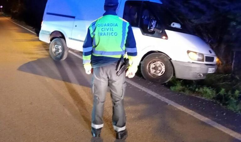 Impactante accidente en Almería: Conductor esquivó un cadáver en plena madrugada
