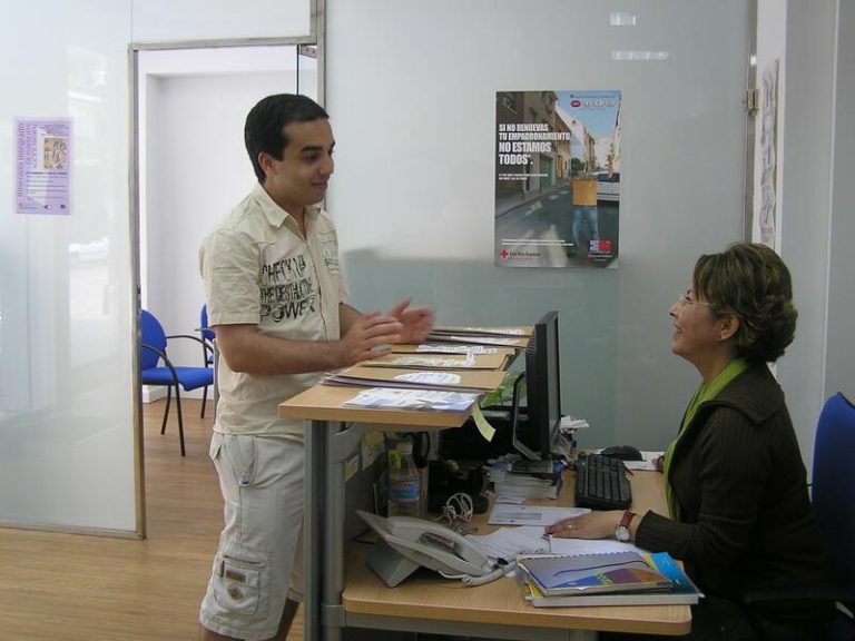 Crecen un 10% las consultas de orientación jurídica en Madrid en materia de extranjería y discriminación