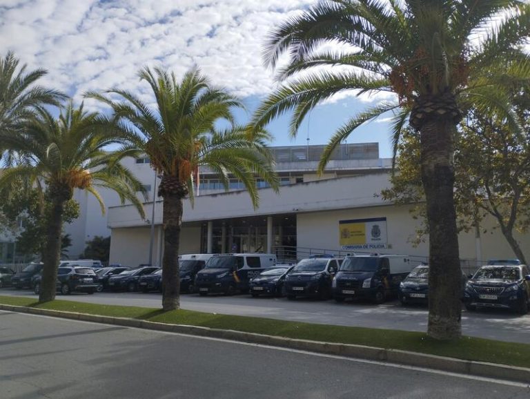 La misteriosa muerte en Huelva: Autoridades trabajan para desentrañar los detalles