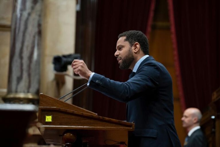 Vox interroga al Govern sobre los menores forasteros bajo su cargo en Cataluña y su 