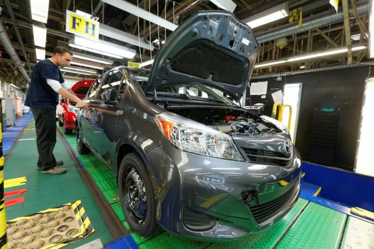 La producción de las grandes marcas japonesas cae en julio, excepto las de Toyota y Honda