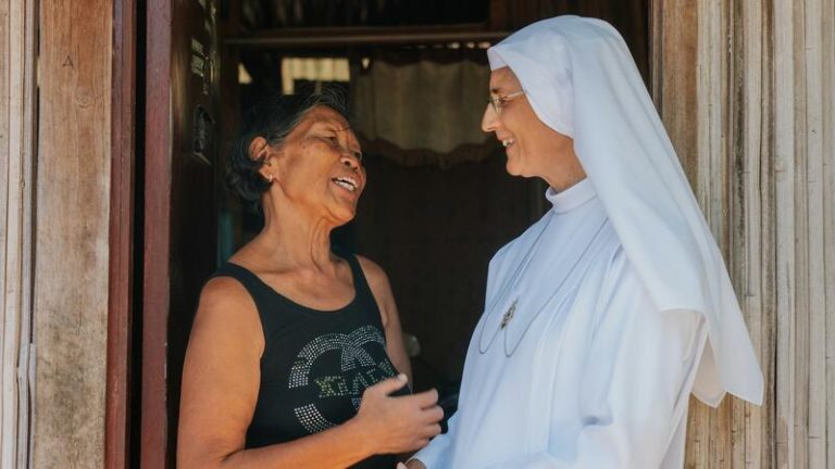 Los misioneros en Indonesia esperan la visita del Papa: 