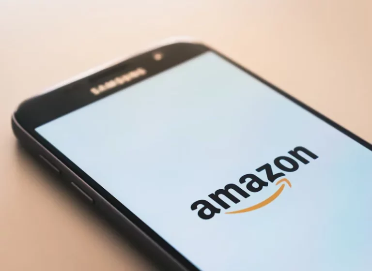 Atención domingueros: Amazon tiene rebajada la nevera portátil perfecta para llevar a la playa este verano