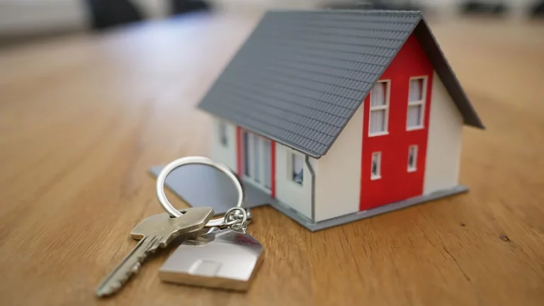 Andrés Jaque (Columbia): la crisis de vivienda en España no se resuelve con más oferta