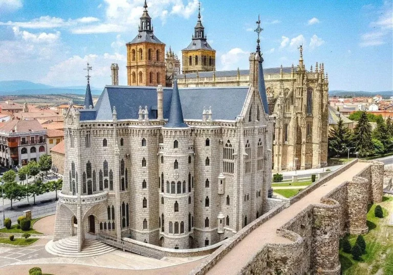 ¿Astorga? ¡Sí!: las 5 maravillas que harán que tu verano sea inolvidable