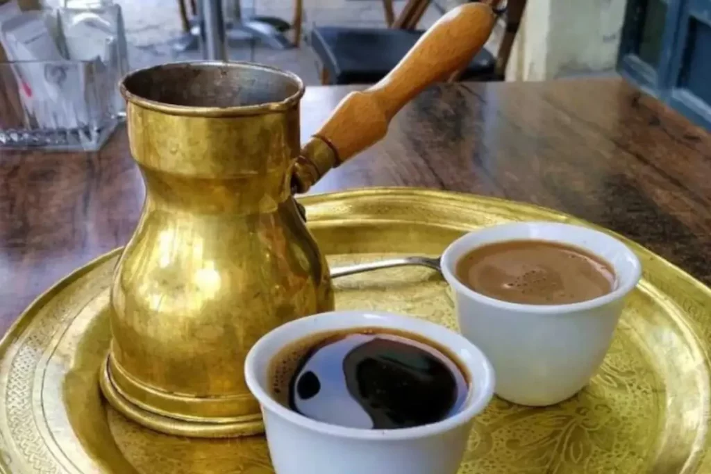 Un médico avisa: deja de tomar el café que todo el mundo compra en el supermercado 2 Café Árabe: una explosión de sabores