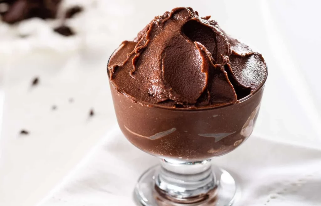 ¿Sabes cuáles son los 6 sabores de helados más vendidos del mundo? 23 Chocolate: la opción para los amantes del cacao