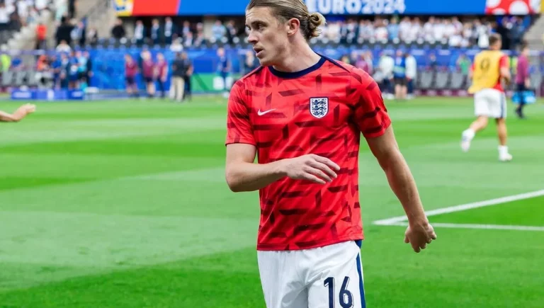Gallagher recibe una tentadora oferta de la Premier