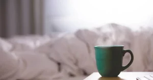 Disfrutar del desayuno y del amanecer y tiempo personal y actividades en silencio