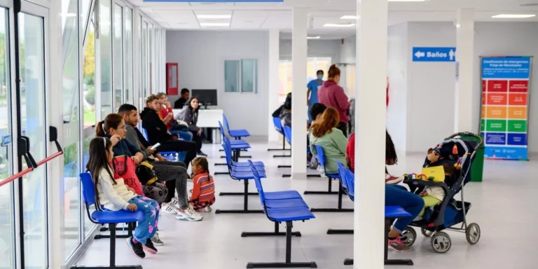 El 80% de los pacientes debe esperar para ser atendido en el sistema de salud