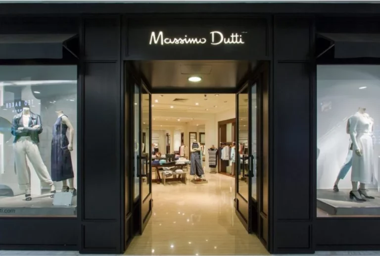 Estas sandalias de Massimo Dutti se han convertido en las favoritas de las chicas pijas y no creerás su precio