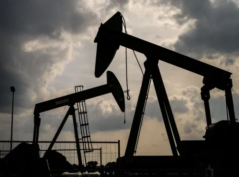 China cambia su previsión de consumo petrolera y obliga a toda la OPEP a reducir la producción